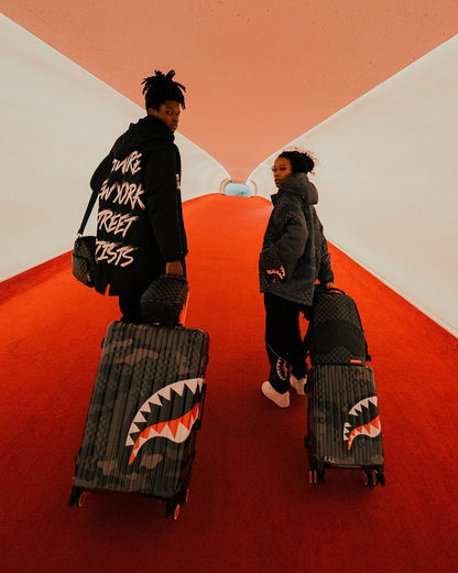 3AM SHARKNAUTICS 29.5? FULL-SIZE LUGGAGE