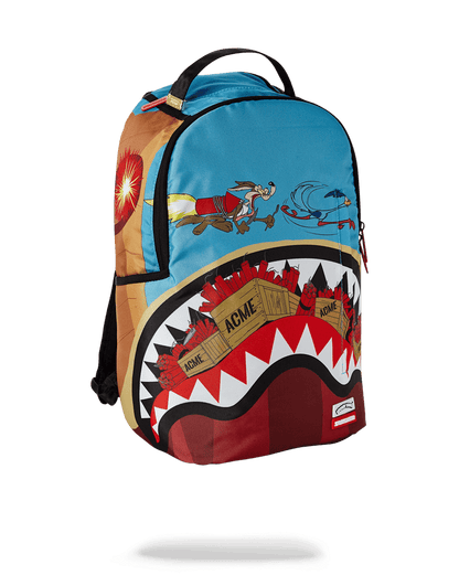 COYOTE VS ROADRUNNER SHARK
