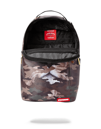 LION CAMO