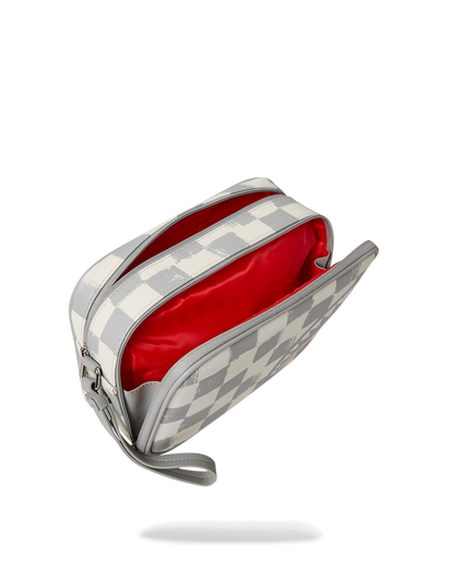 VANQUISH CREAM TOILETRY BAG