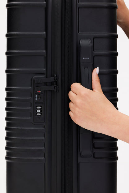 Resale The Carry-On Roller in All Black