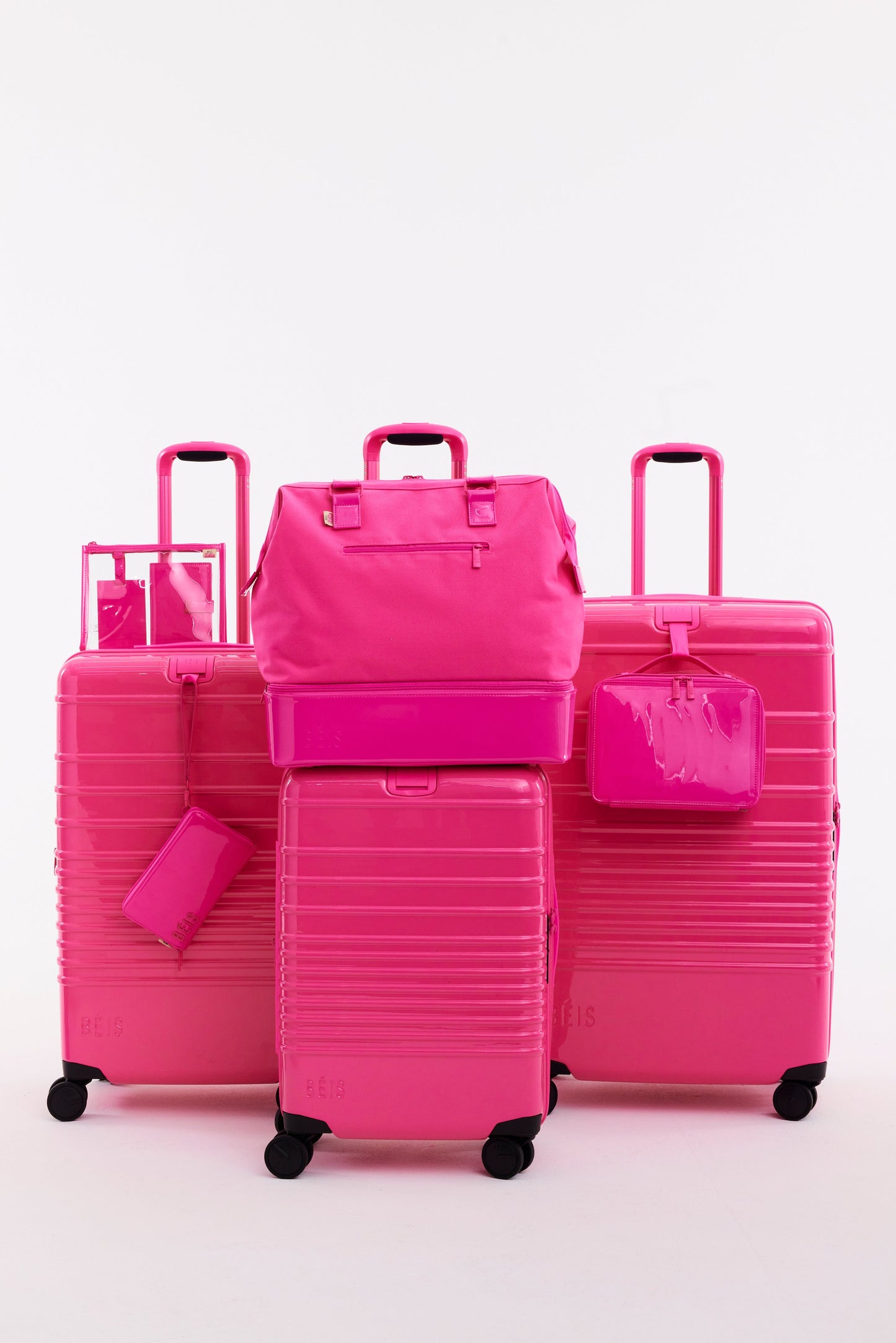 The Passport & Luggage Tag Set in Barbieƒ?› Pink