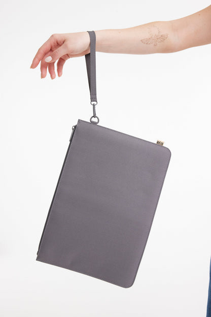 Resale The B??ISics Laptop Pouch in Grey