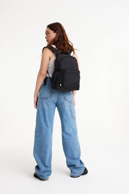 Resale The B??ISics Backpack in Black