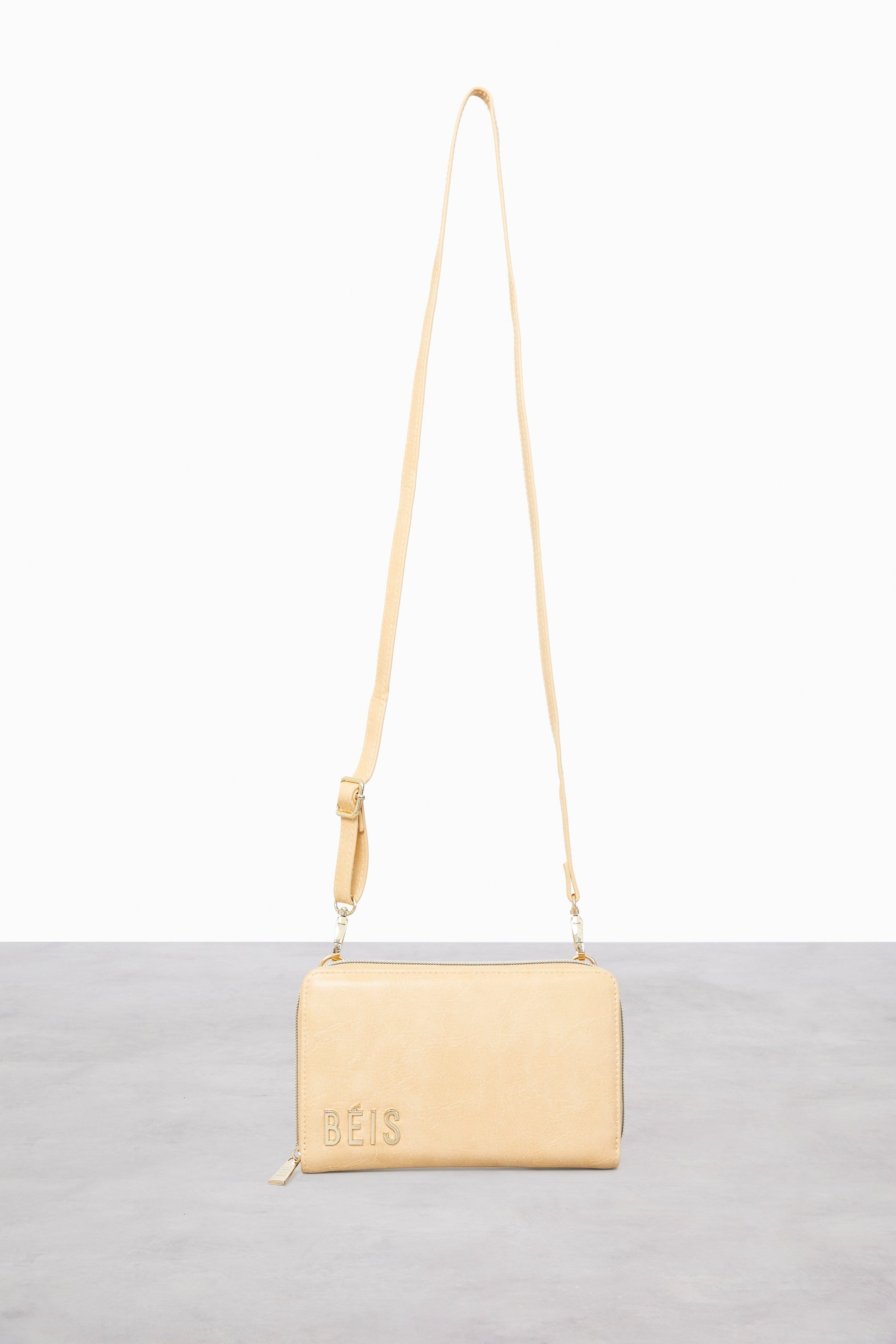 The Travel Wallet in Beige