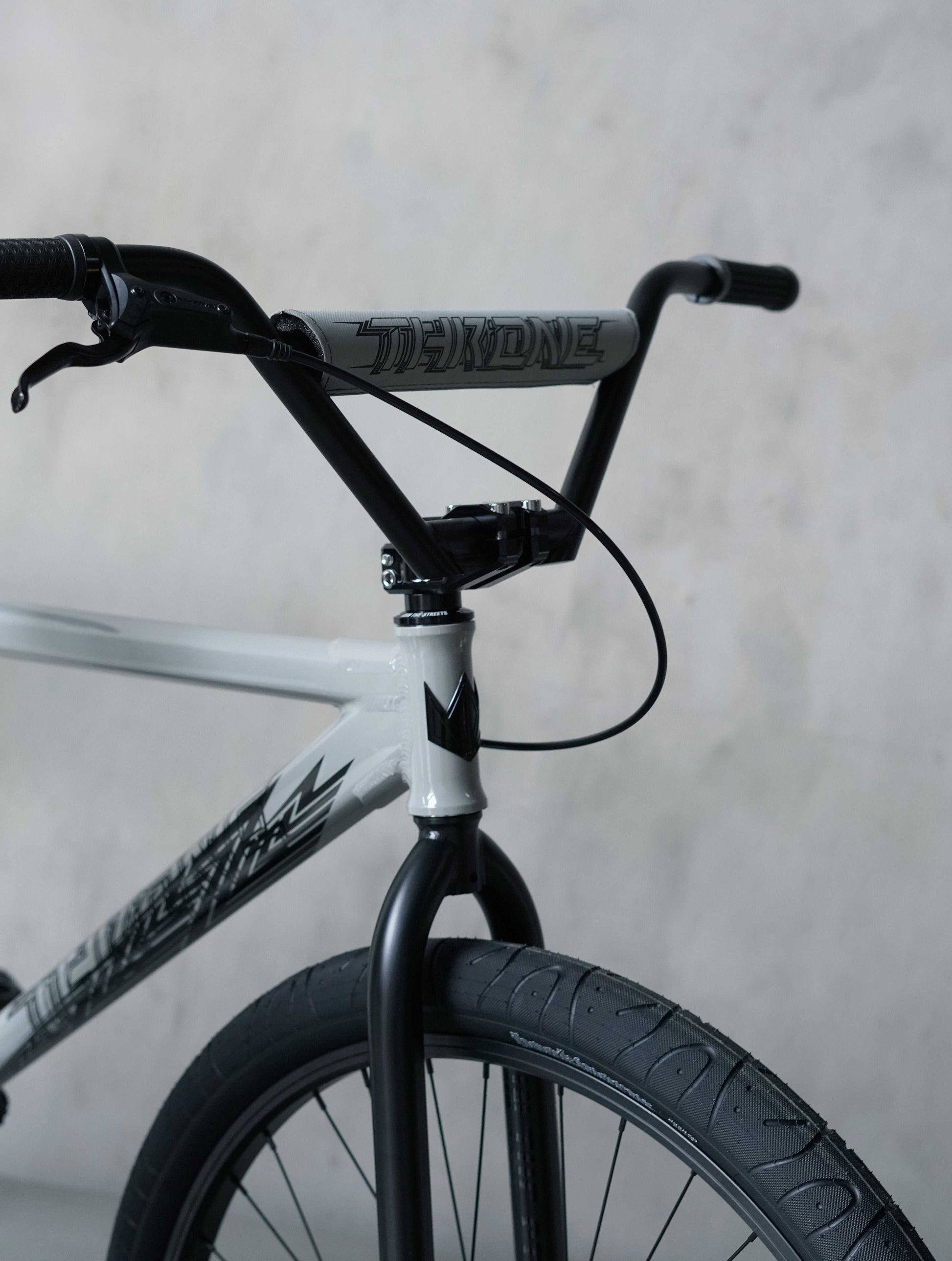 THRONE CYCLES - The Goon 29" - C Concrete Grey