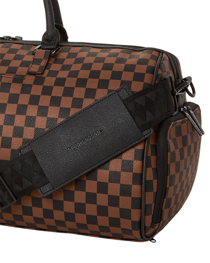 THE ARTISTS TOUCH DUFFLE