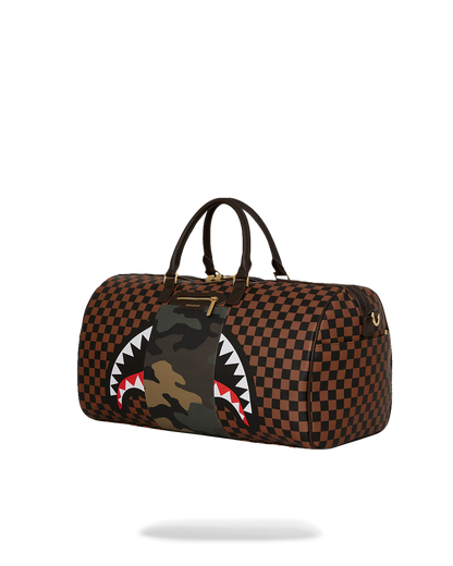 EXTERIOR GOLD ZIP POCKET SHARKS IN PARIS DUFFLE