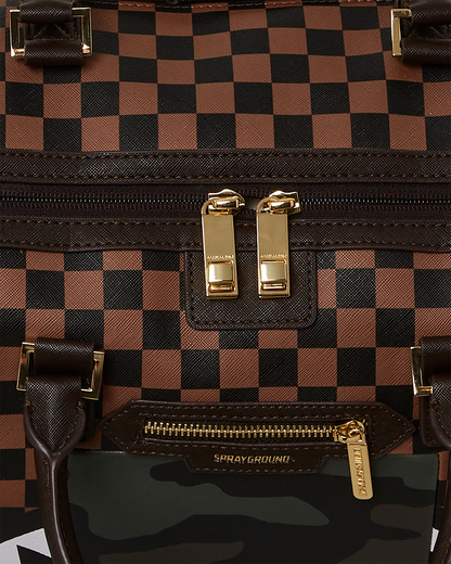 EXTERIOR GOLD ZIP POCKET SHARKS IN PARIS DUFFLE