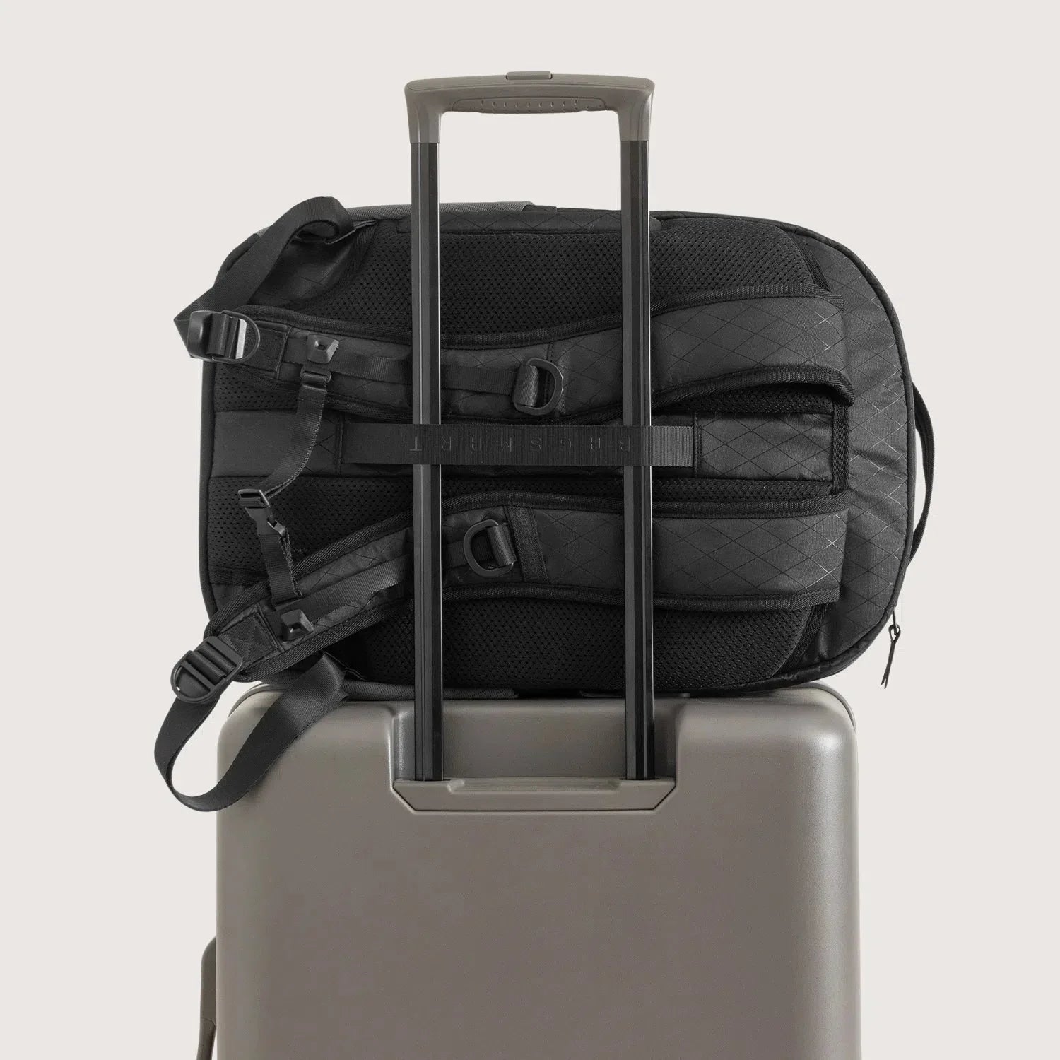 Dense 40L Travel Pack