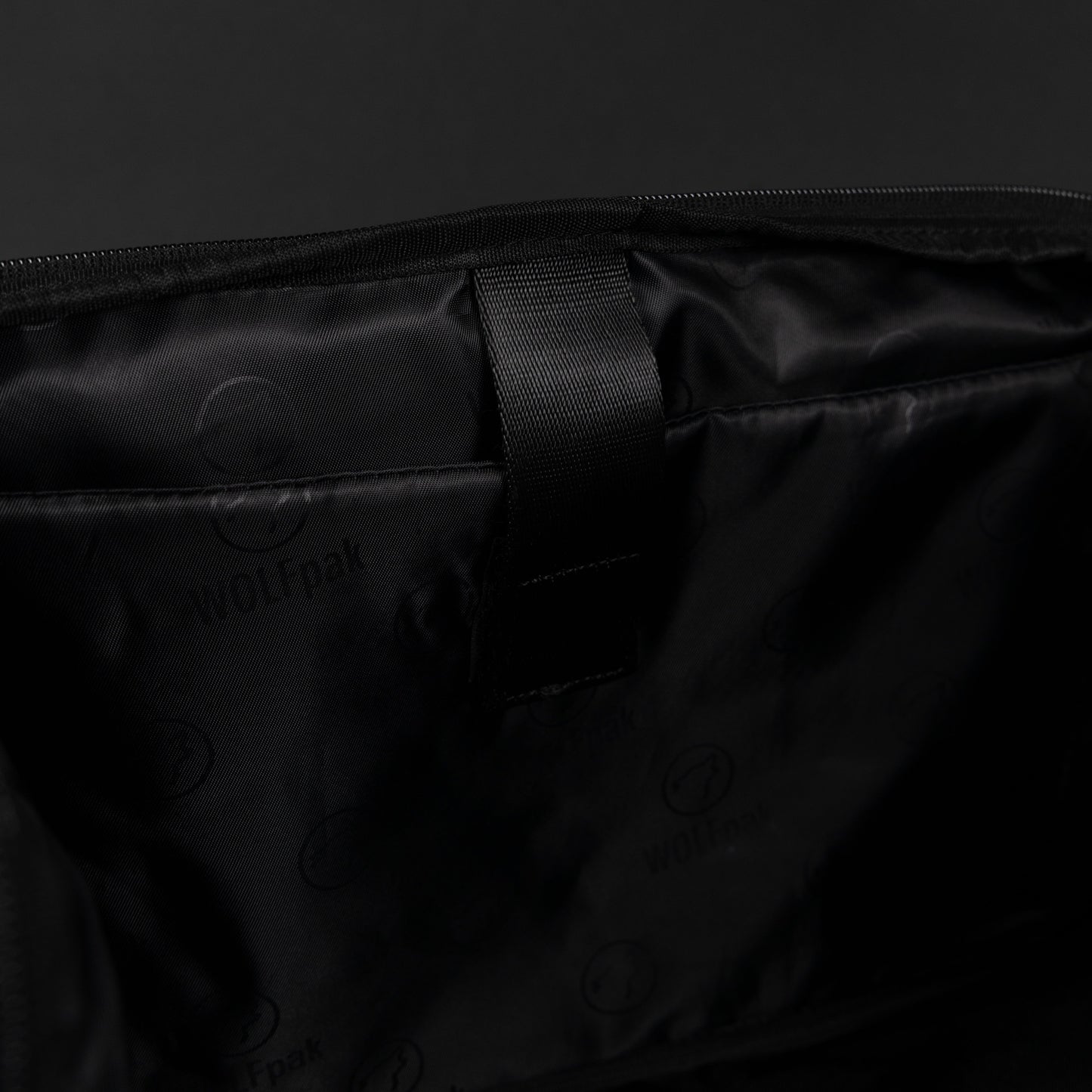 30L Perfect Meal Management Duffle Bag Alpha Black