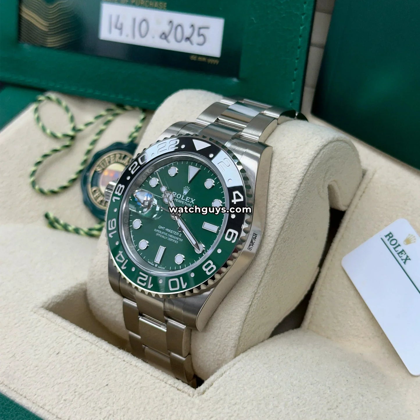 Rolex GMT-Master II 126729VTNR Green Oyster