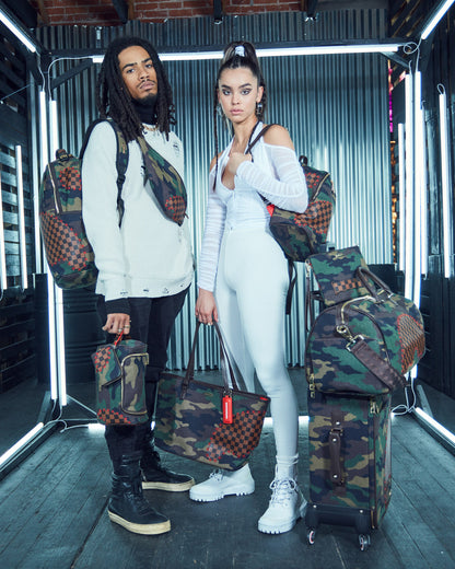 THE PARADOXX SHARK TOTE