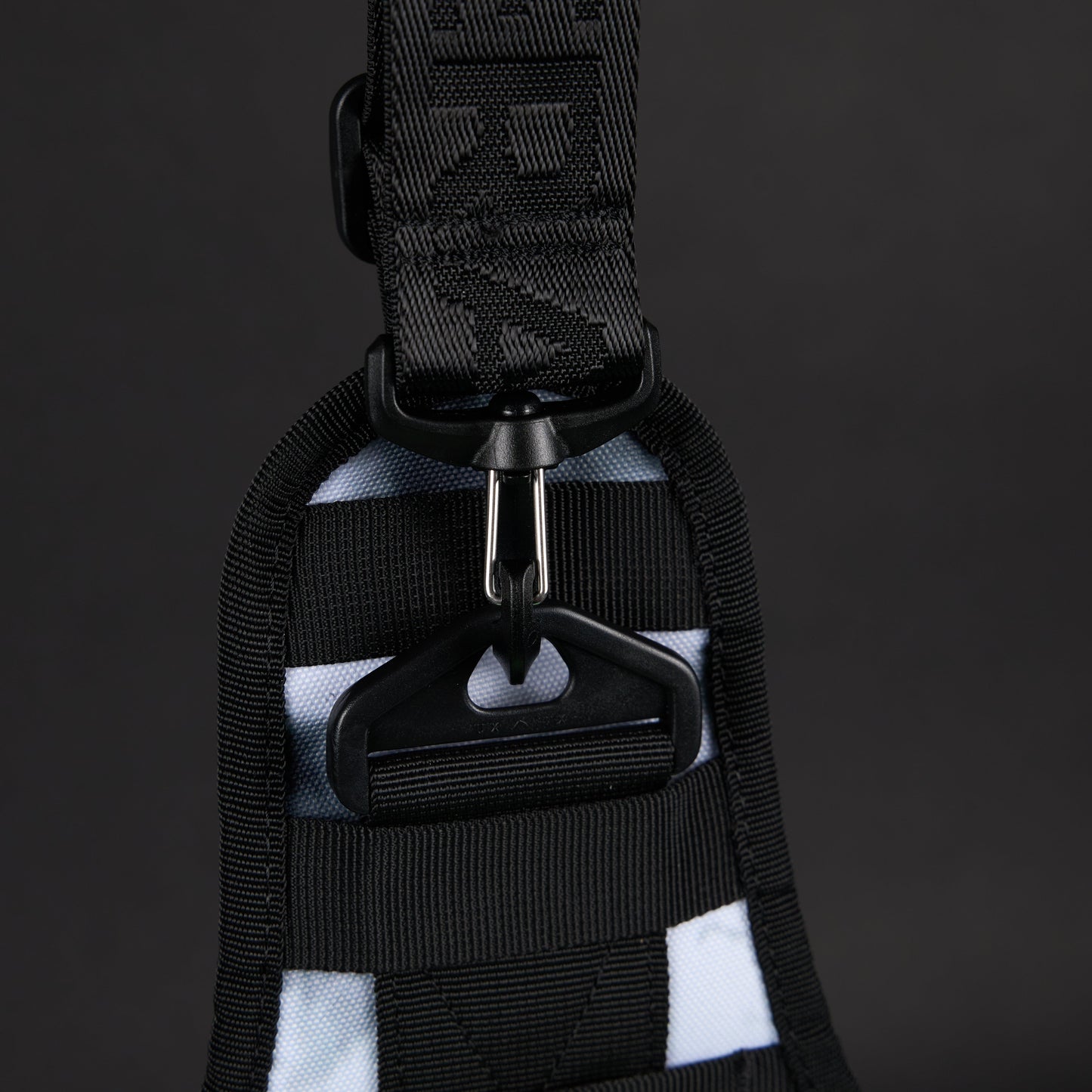 9L Tactical Sling Bag Graffiti Green