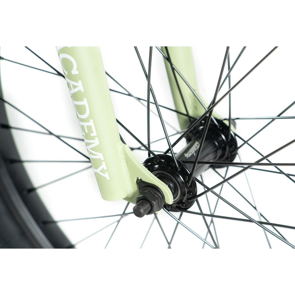 Academy Aspire 20 Inch Bike