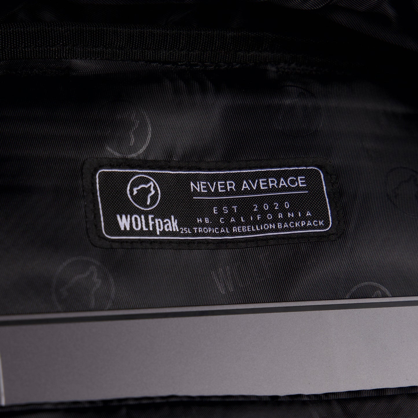 25L Backpack Tropical Rebellion