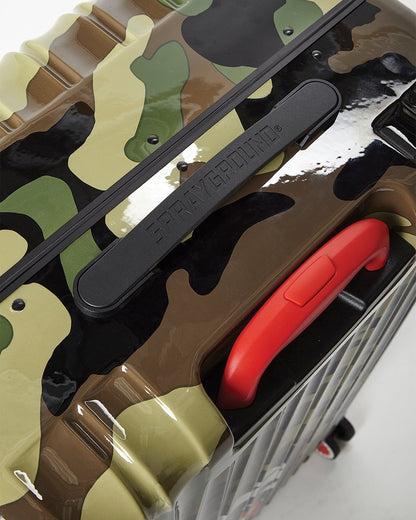 SHARKNAUTICS (CAMO) 29.5? FULL-SIZE LUGGAGE