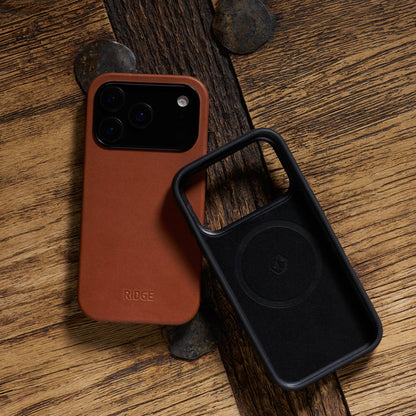Everyday Phone Case - iPhone 17 Pro - Tobacco Brown