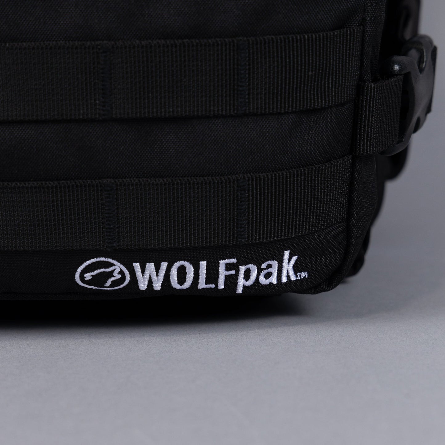 25L Backpack Power Slap Black
